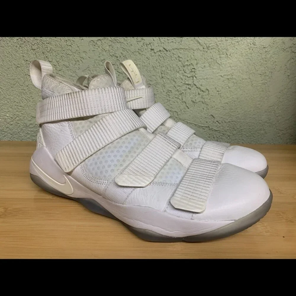 Nike LeBron Soldier 11 'Triple‎ White' 897644 103 Mens Size 11.5 New Rare